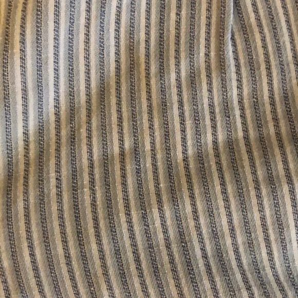 Bcbg striped shorts - Picture 2 of 4